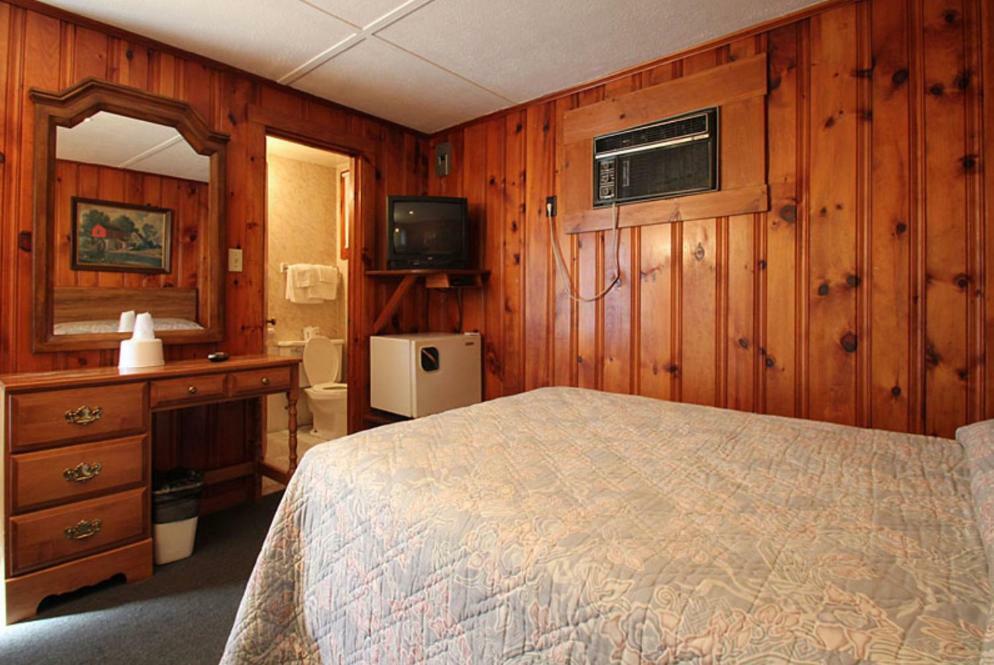 Dolphyn Motel Хэмптон Экстерьер фото
